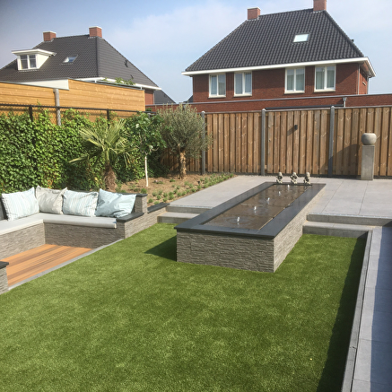 Waterafvoer en vijver