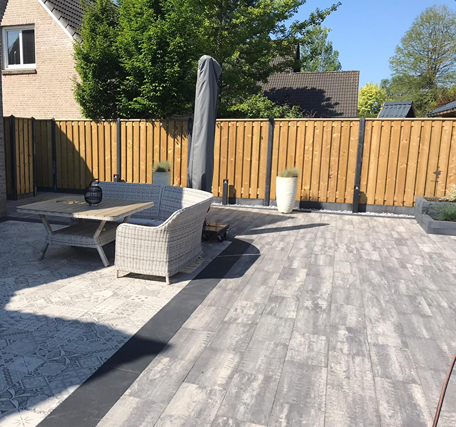 Diverse soorten tuinafscheidingen en tuinhekken