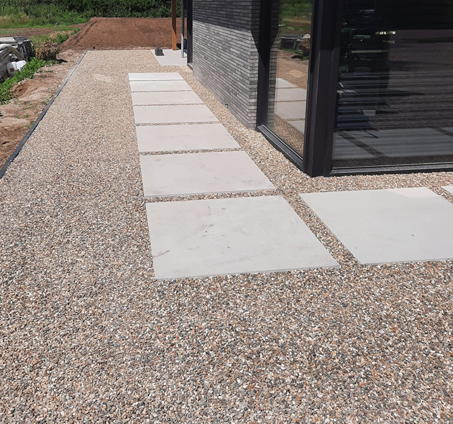 Grind in de tuin: natuurlijke uitstraling en functionaliteit